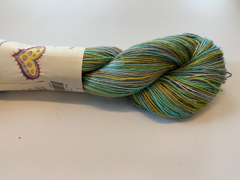 Drama 125, Claudia Handpainted Yarn